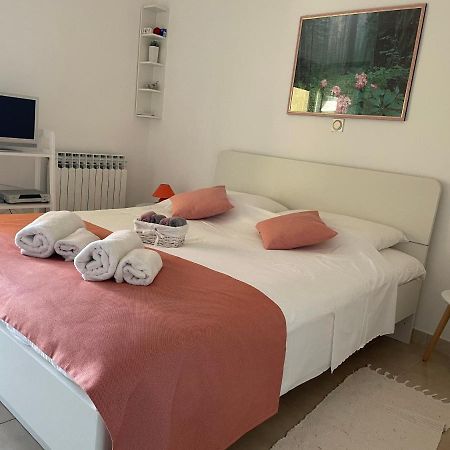 Apartments Bor Μεντουλίν Εξωτερικό φωτογραφία