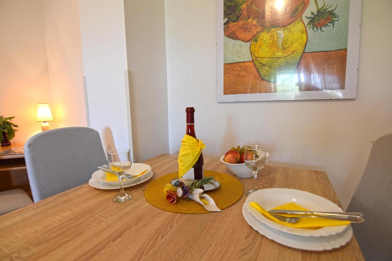Apartments Bor Μεντουλίν Εξωτερικό φωτογραφία